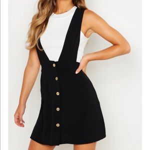 Boohoo Black Pinafore Dress size 8 (Medium)